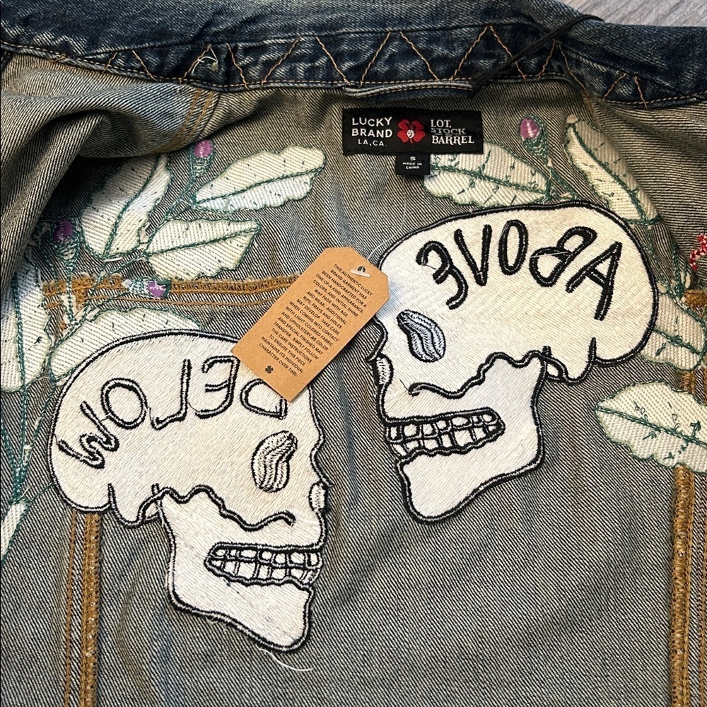 NWT Lucky Brand x Lot Stock & Barrel Denim Jacket Skull Above Below Embroidered - Picture 9 of 11